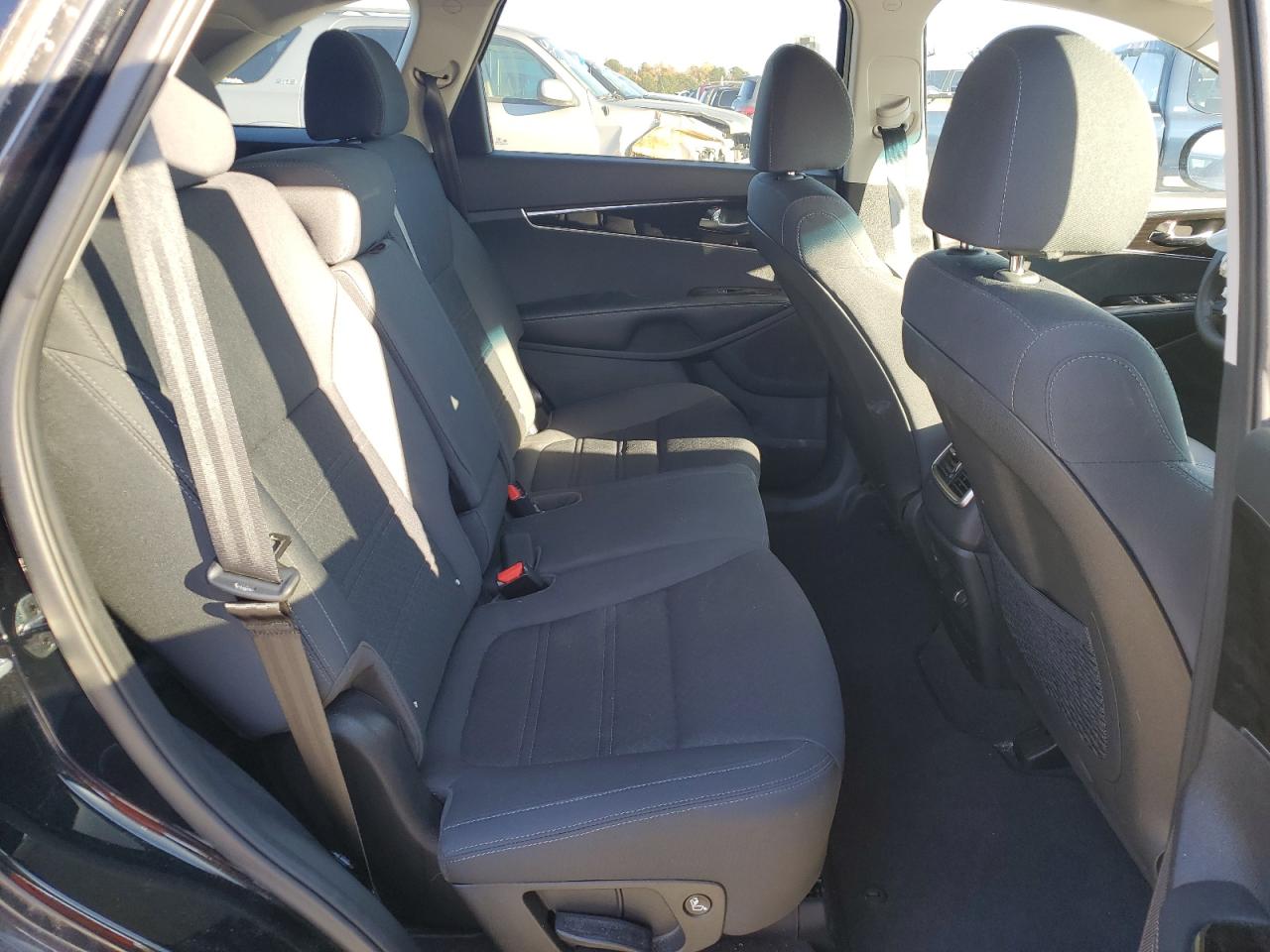 2020 Kia Sorento - Image 11