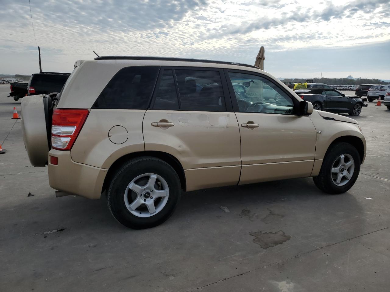 2006 Suzuki Grand Vitara - Image 3