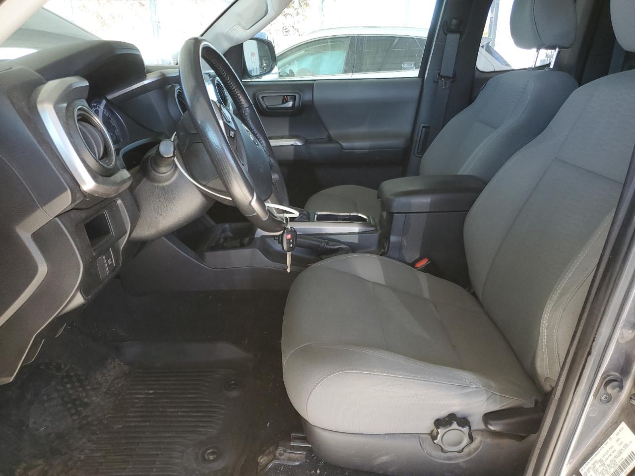 2019 Toyota Tacoma - Image 7