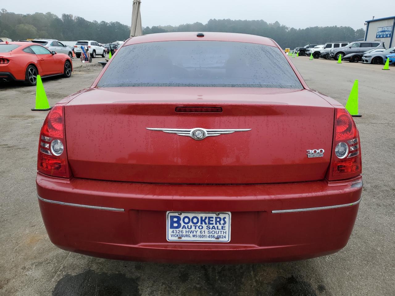 2010 Chrysler 300 - Image 6