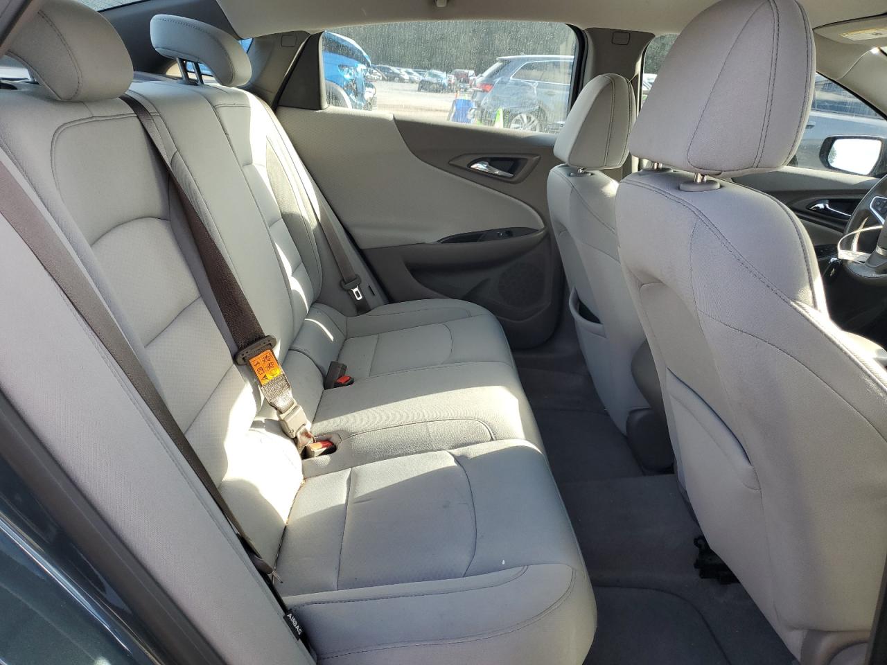 2019 Chevrolet Malibu - Image 10