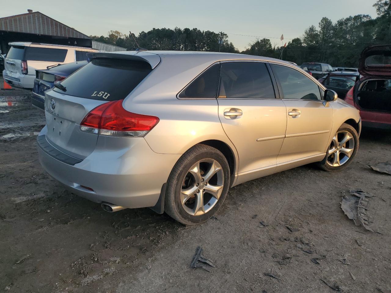 2010 Toyota Venza - Image 3