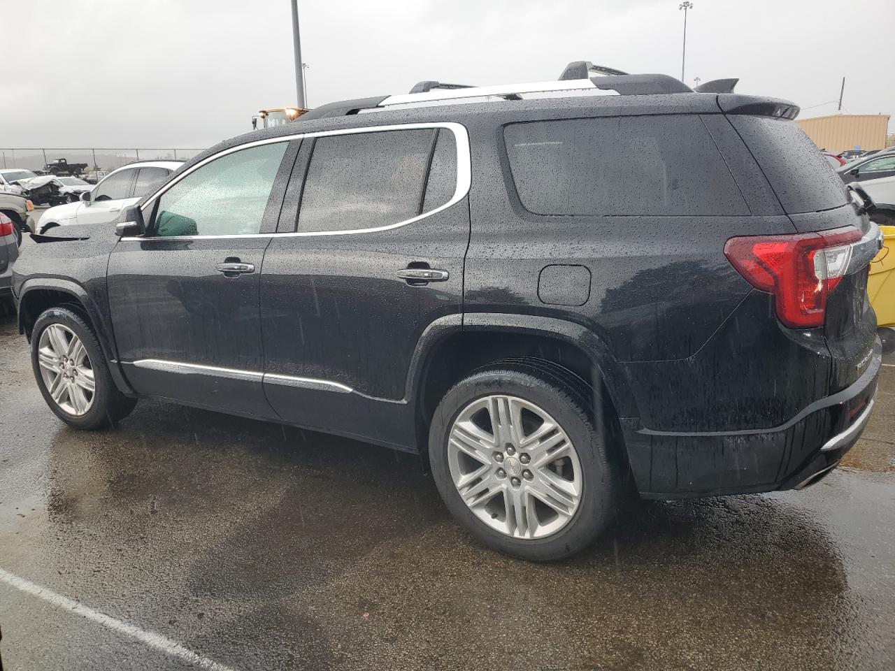2021 GMC Acadia - Image 2