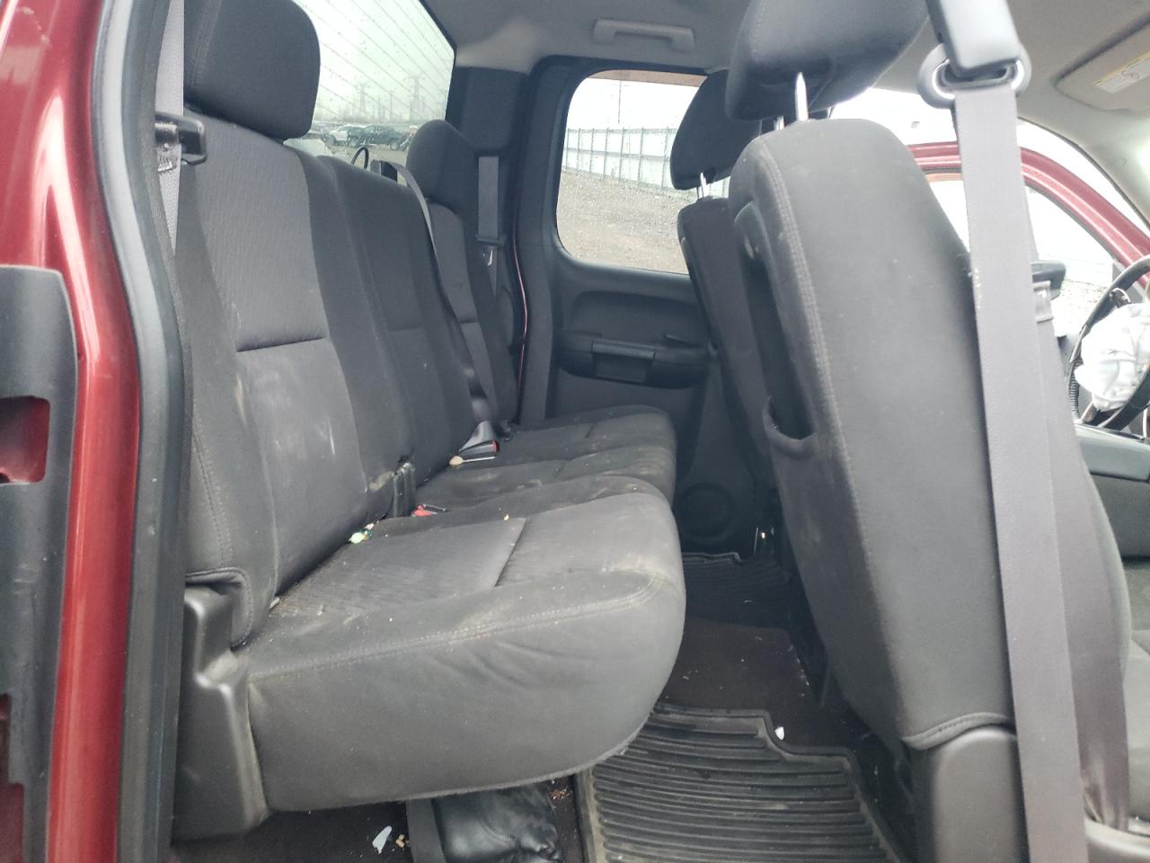 2013 Chevrolet Silverado - Image 10