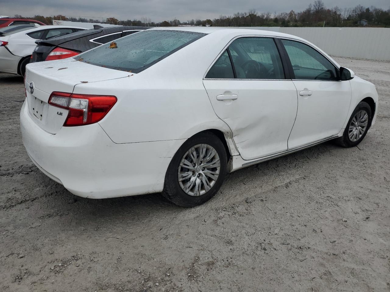 2014 Toyota Camry - Image 3