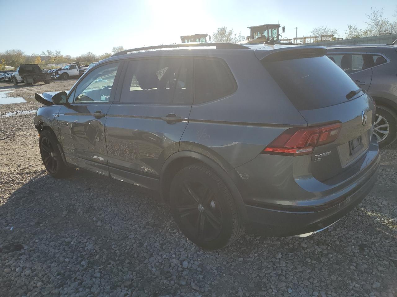 2019 Volkswagen Tiguan - Image 2