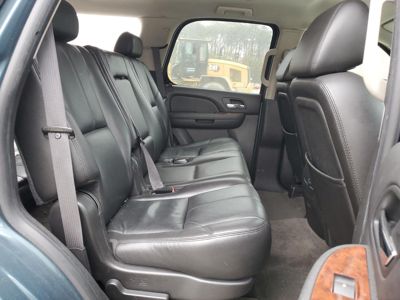 2009 GMC Yukon - Image 12