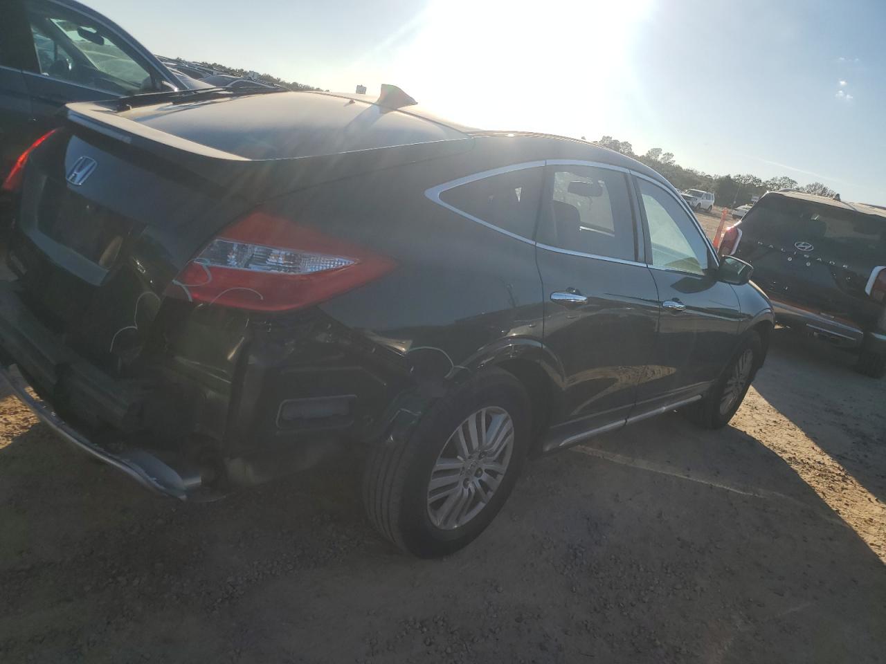 2015 Honda Crosstour - Image 3