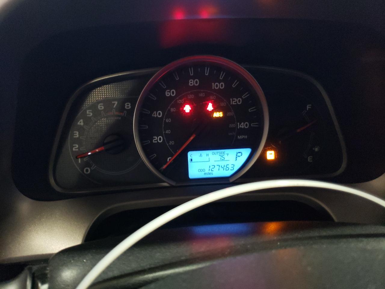 2015 Toyota RAV 4 - Image 9