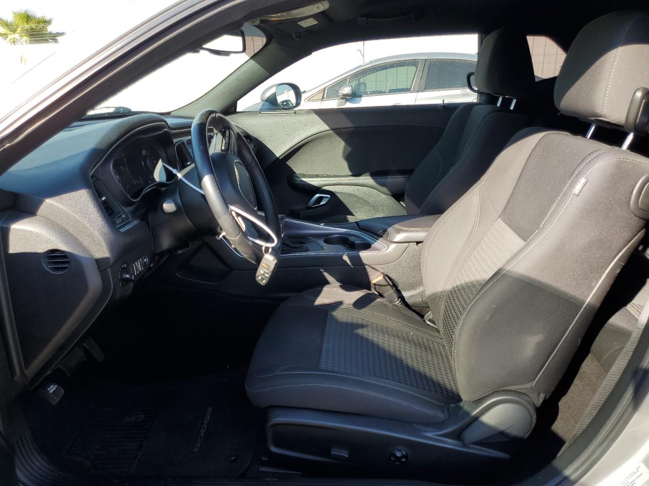 2016 Dodge Challenger - Image 7