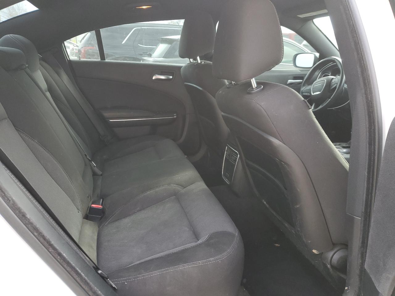 2016 Dodge Charger - Image 10