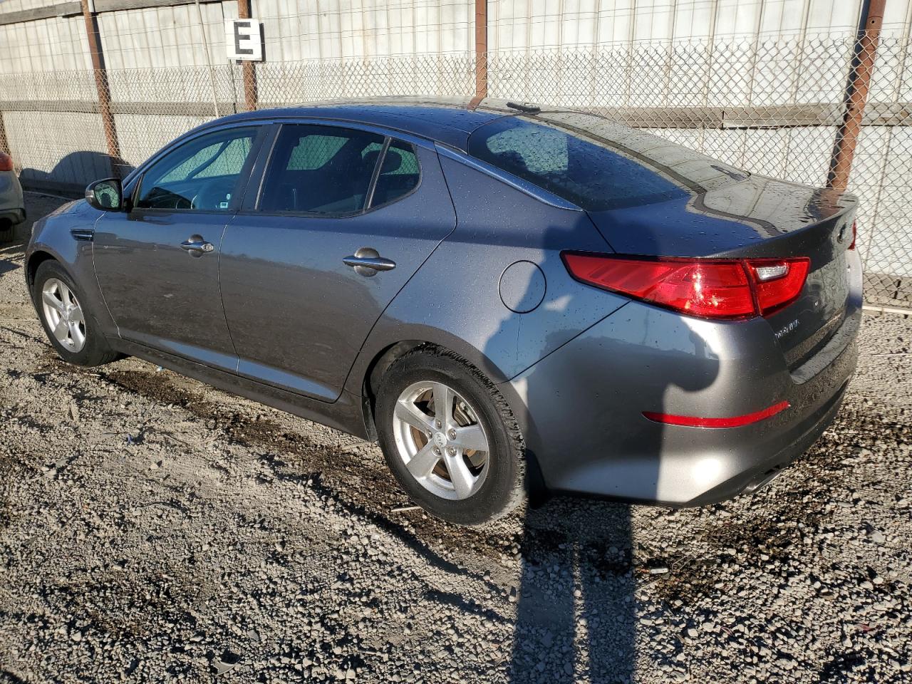 VIN 5XXGM4A76FG502895 2015 KIA OPTIMA no.2