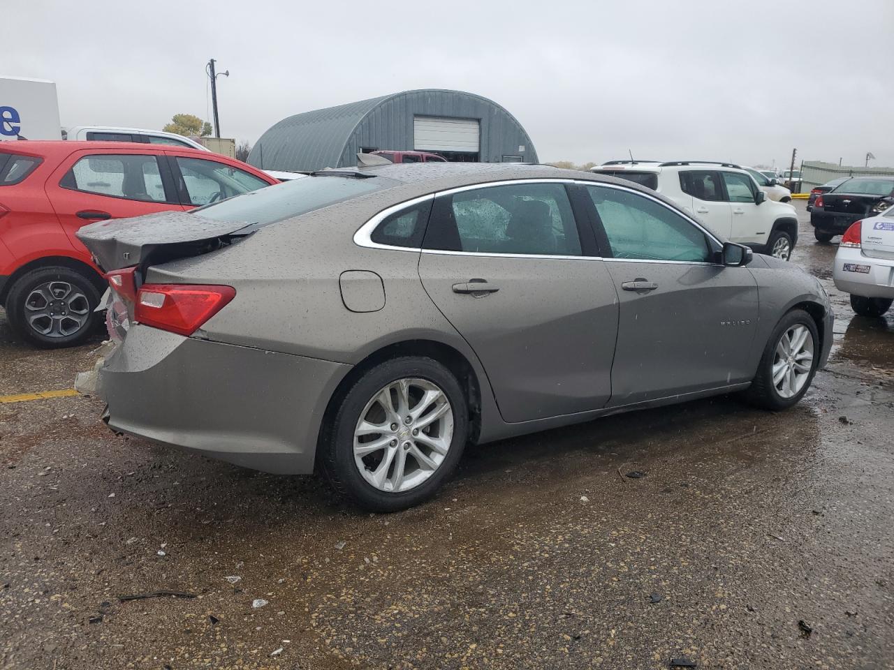 2018 Chevrolet Malibu - Image 3