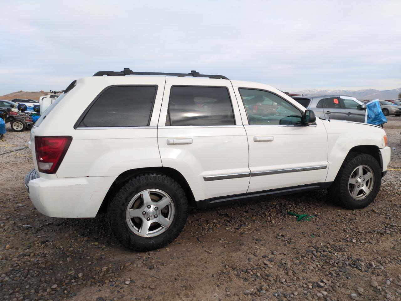 2006 Jeep Grand Cherokee - Image 3