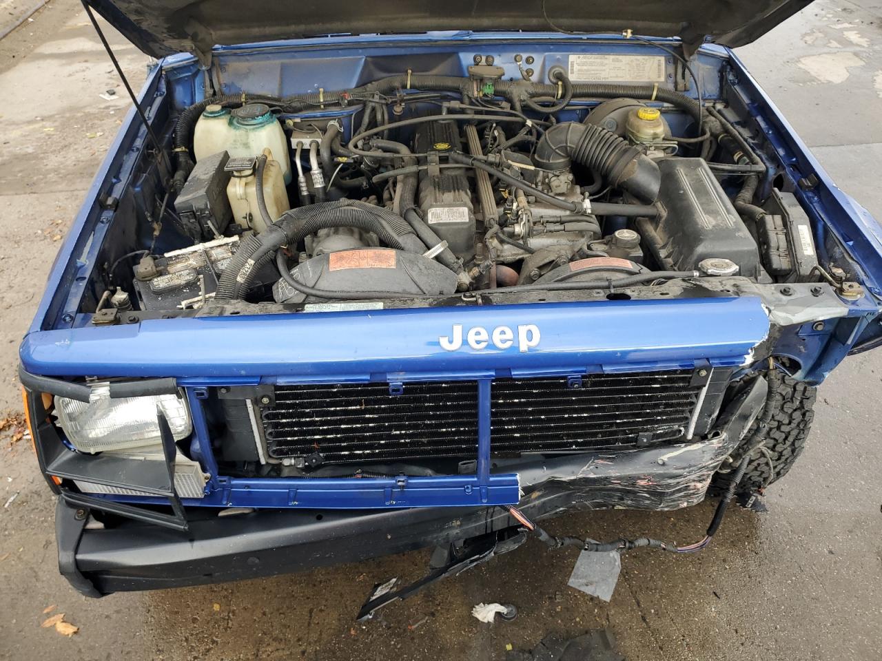1995 Jeep Grand Cherokee - Image 11