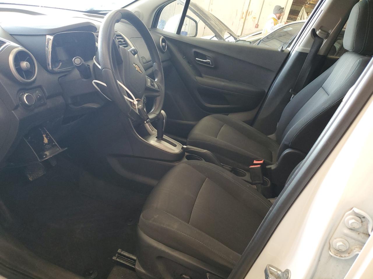 2016 Chevrolet Trax - Image 7