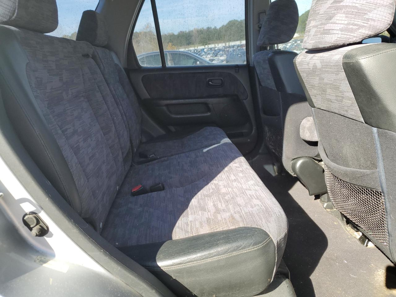 2002 Honda CR-V - Image 11