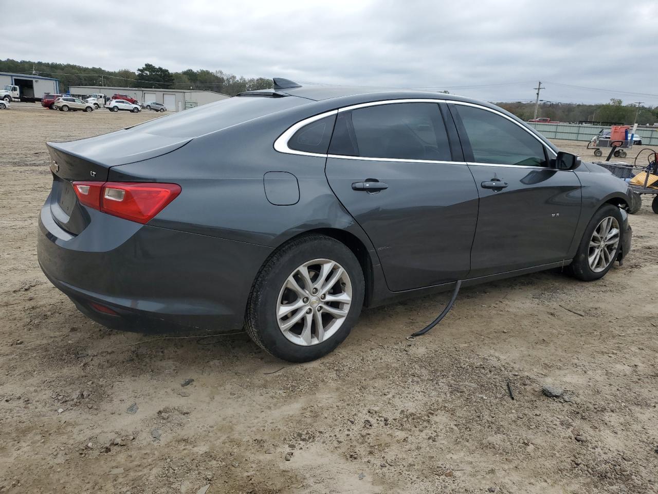 2018 Chevrolet Malibu - Image 3