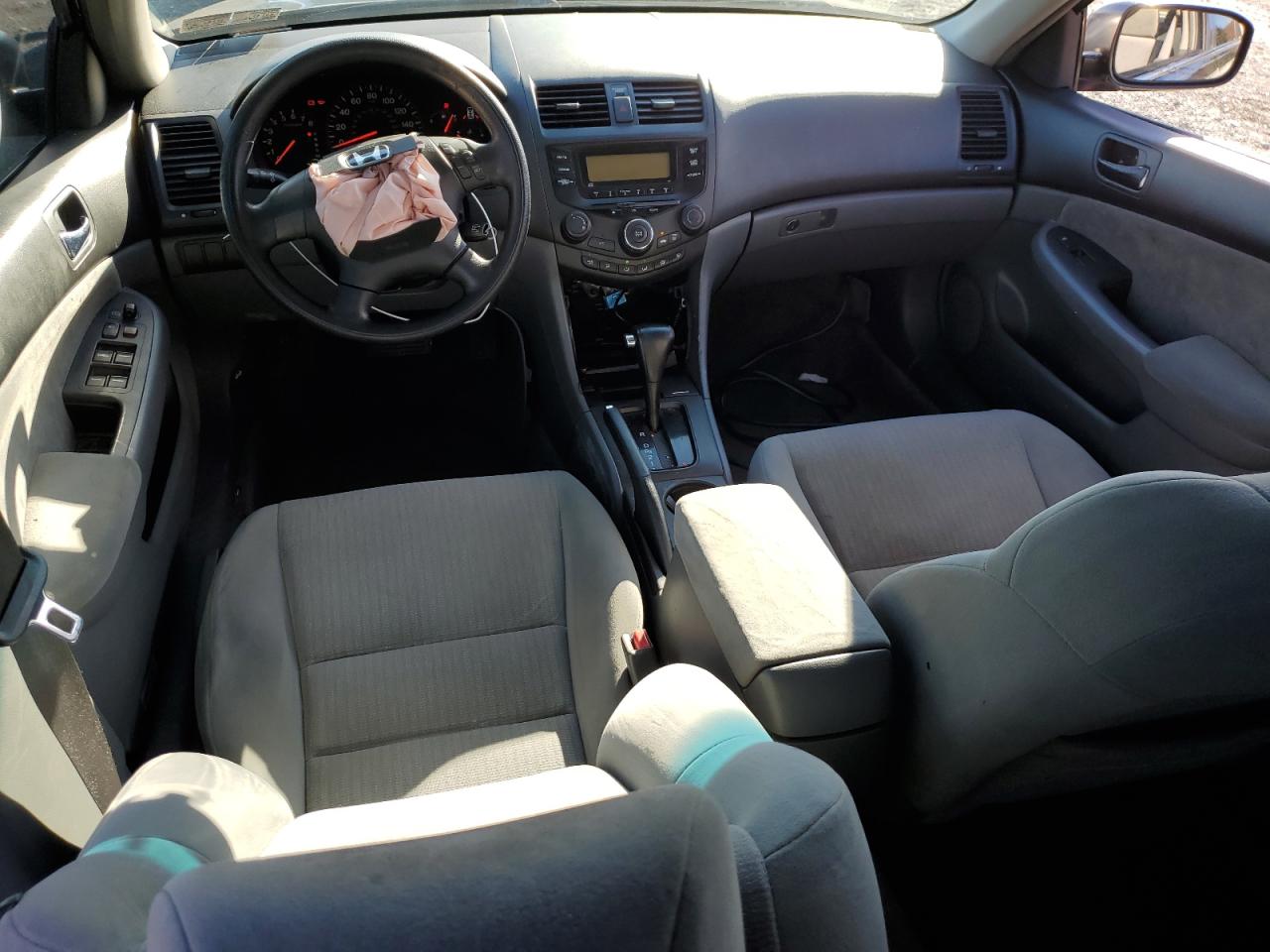 2005 Honda Accord - Image 8