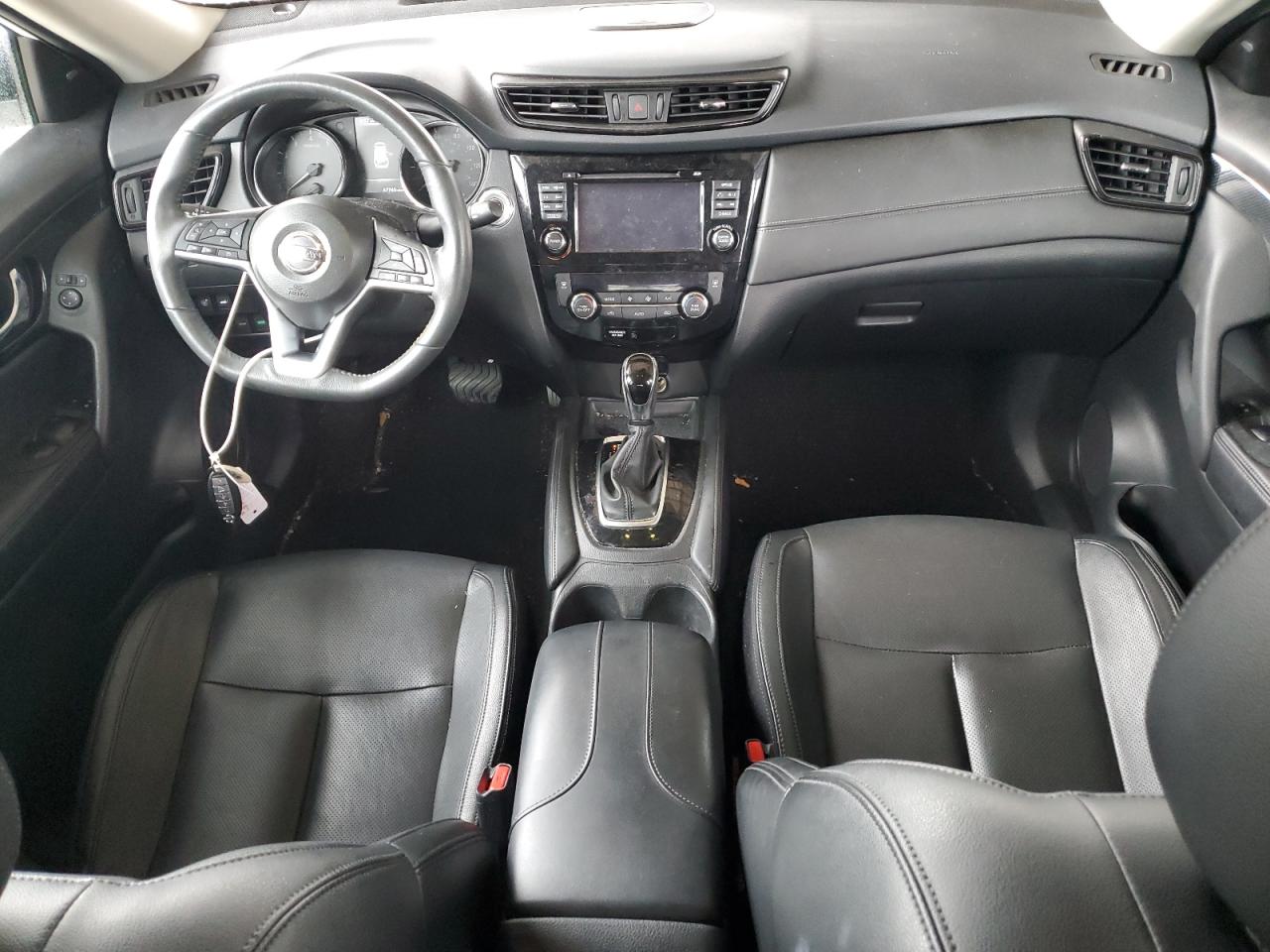 2017 Nissan Rogue - Image 8