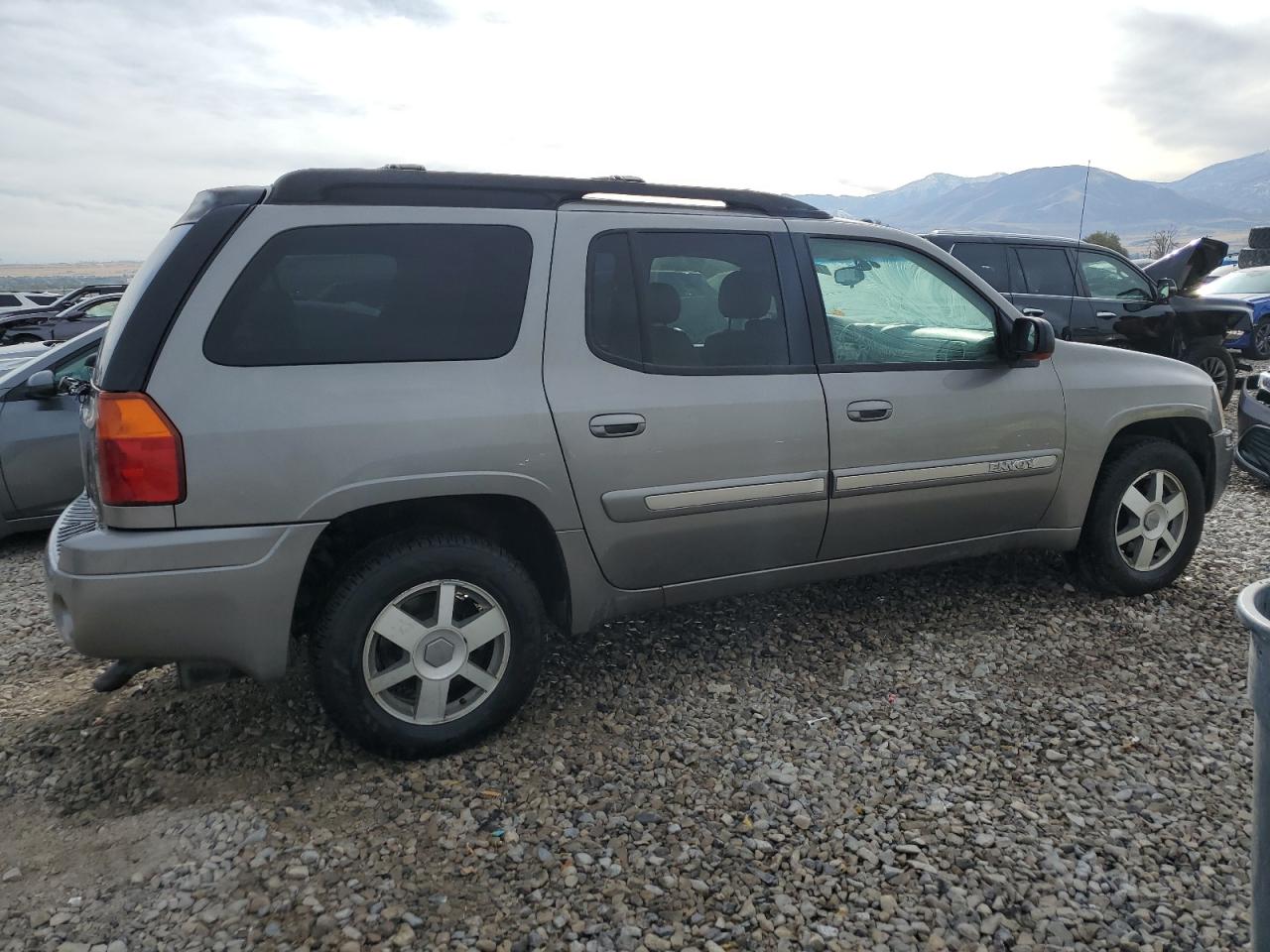 2005 GMC Envoy - Image 3