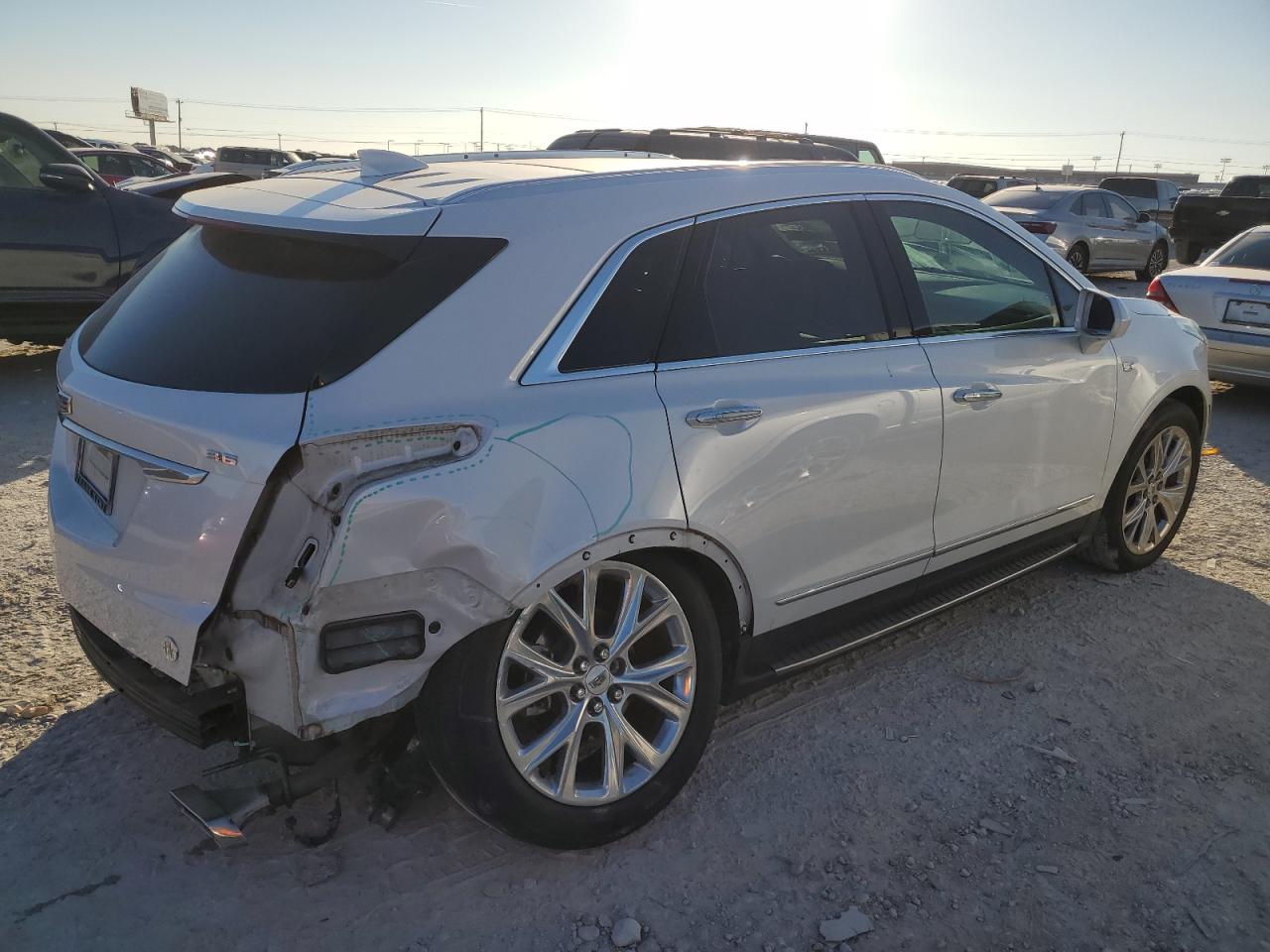 VIN 1GYKNCRS4HZ109014 2017 CADILLAC XT5 no.3