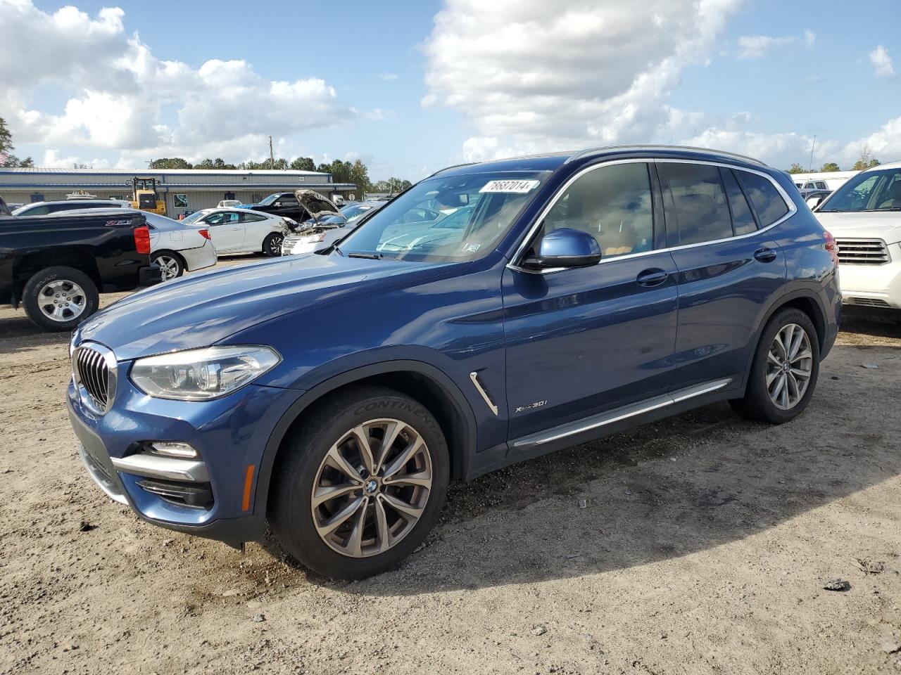 VIN 5UXTR9C52JLD58510 2018 BMW X3 no.1