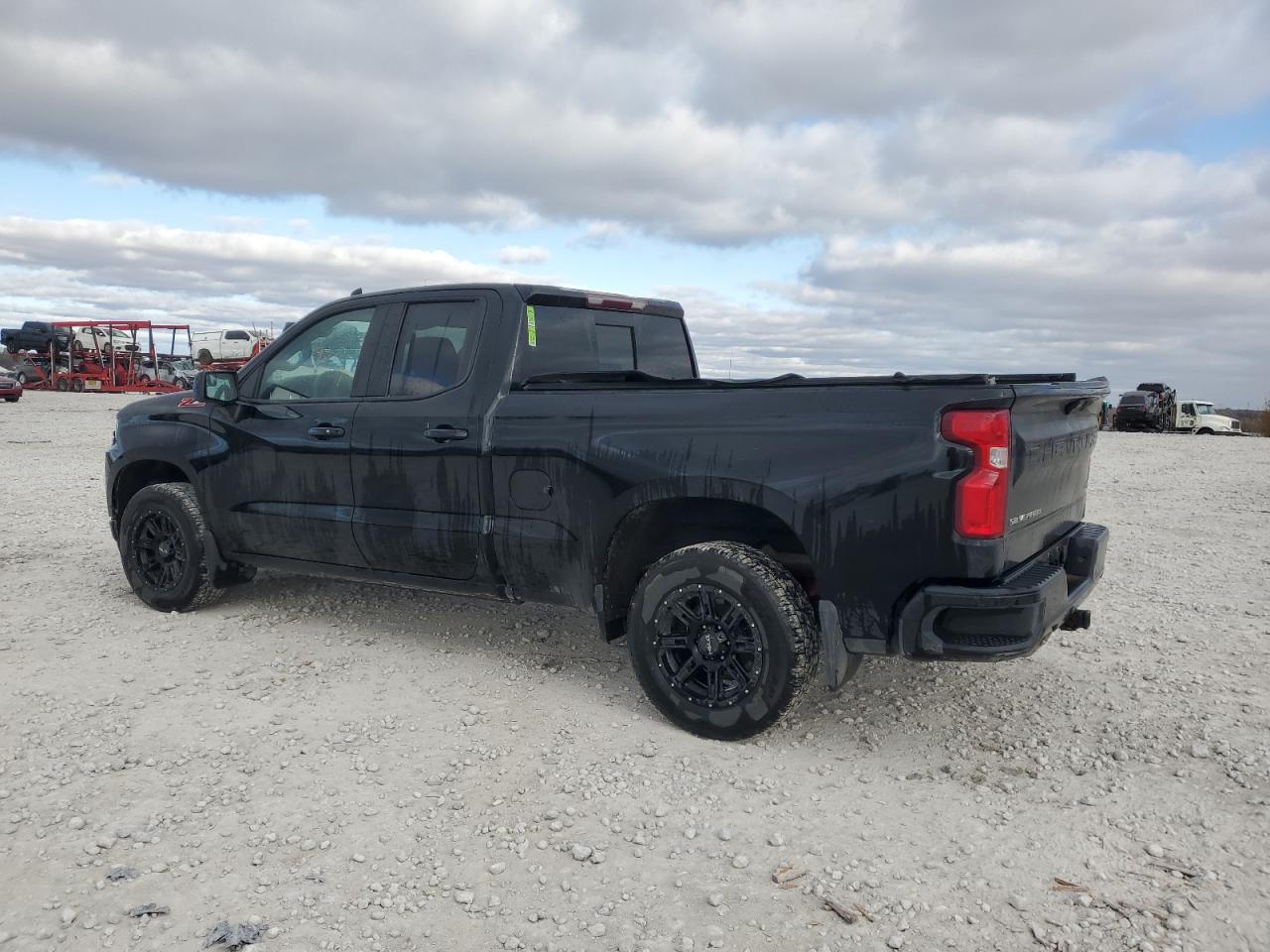 2020 Chevrolet Silverado - Image 2