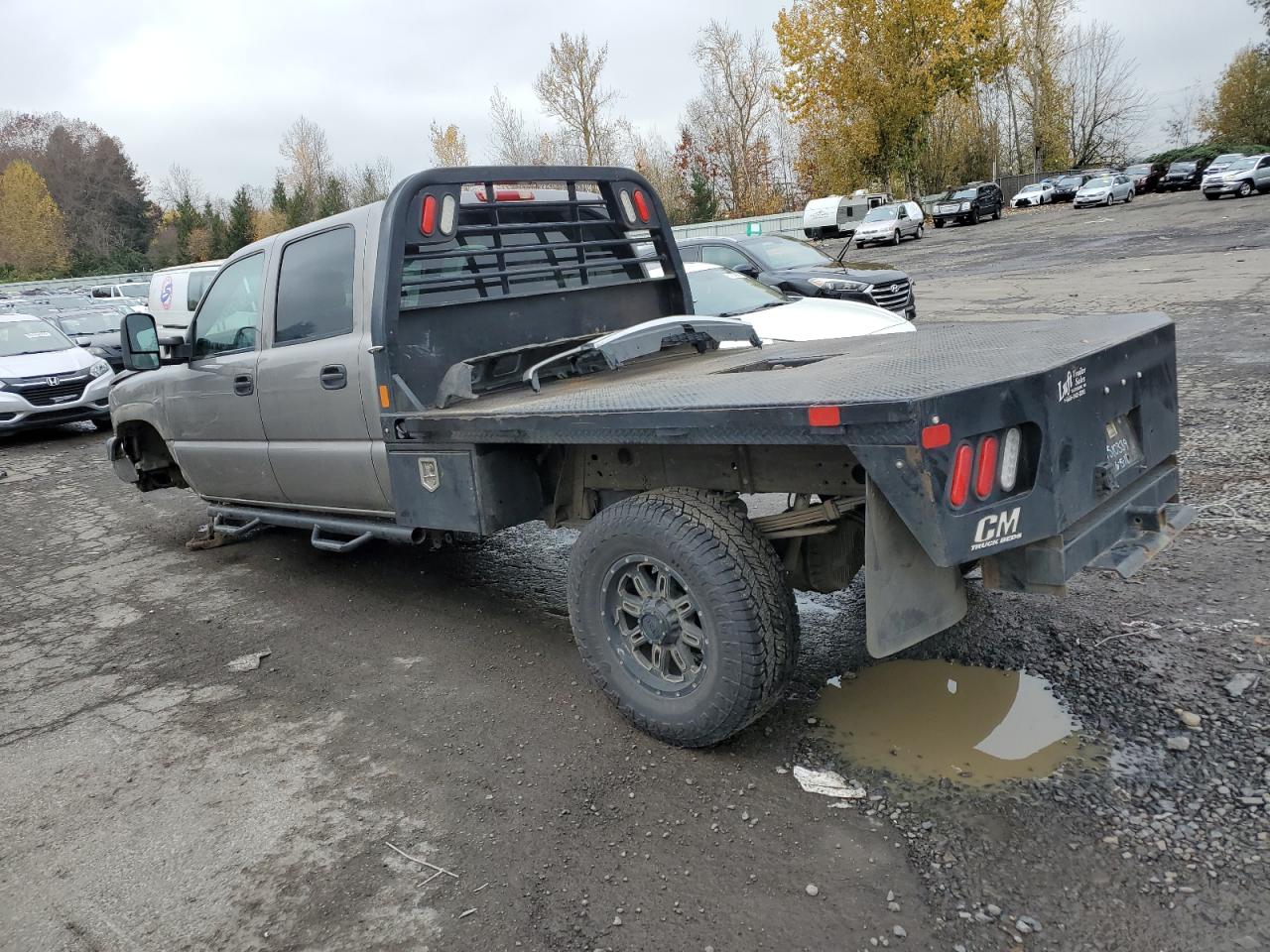 2006 Chevrolet Silverado - Image 2