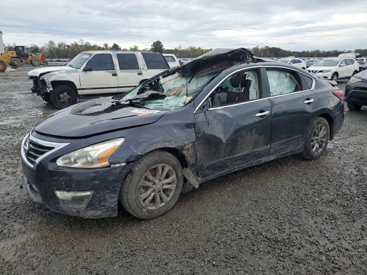 2015 Nissan Altima - Image 1