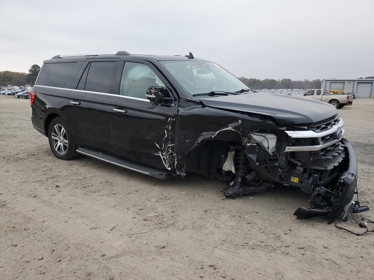 2022 Ford Expedition - Image 4