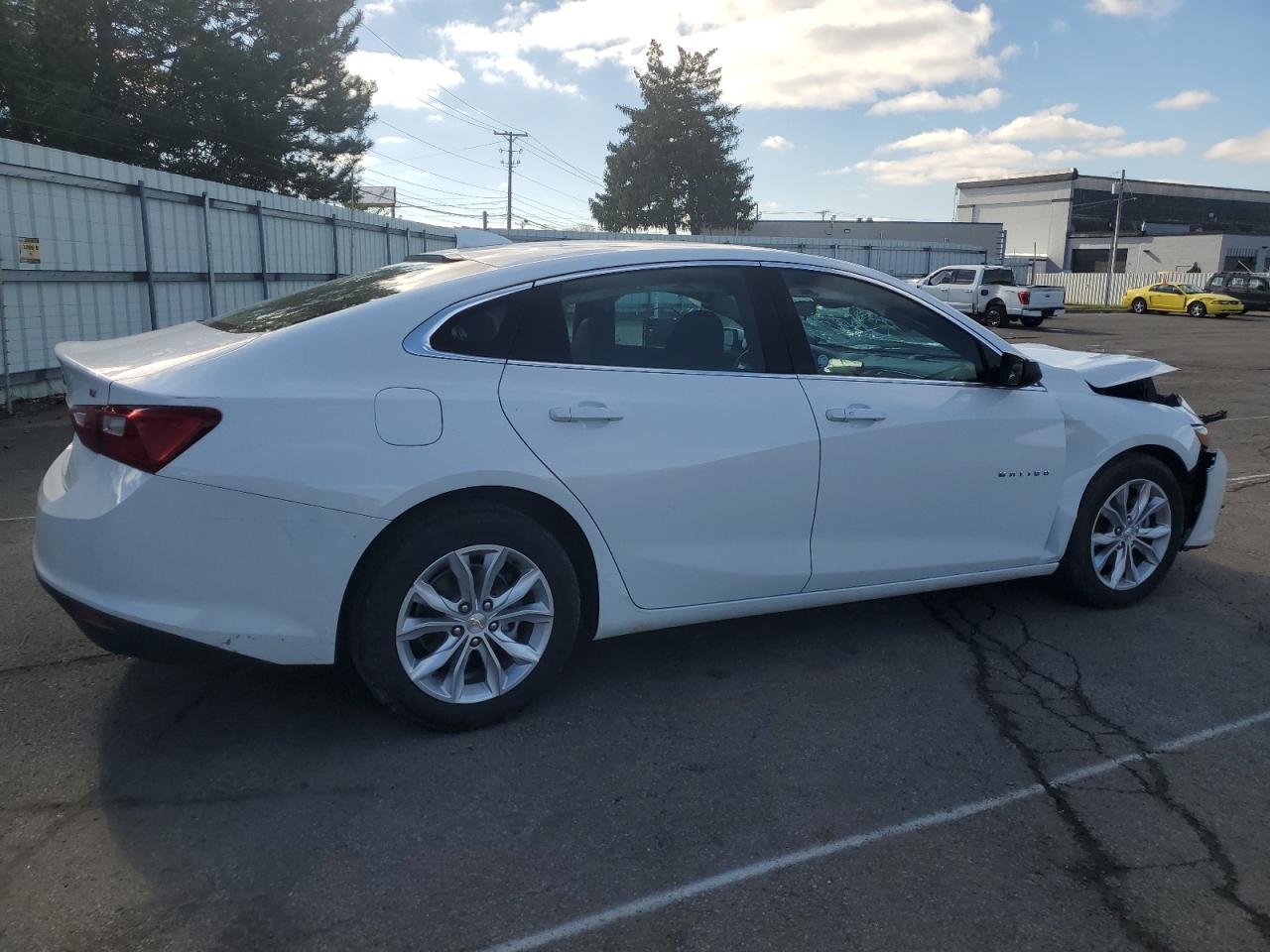 VIN 1G1ZD5ST0PF235224 2023 CHEVROLET MALIBU no.3