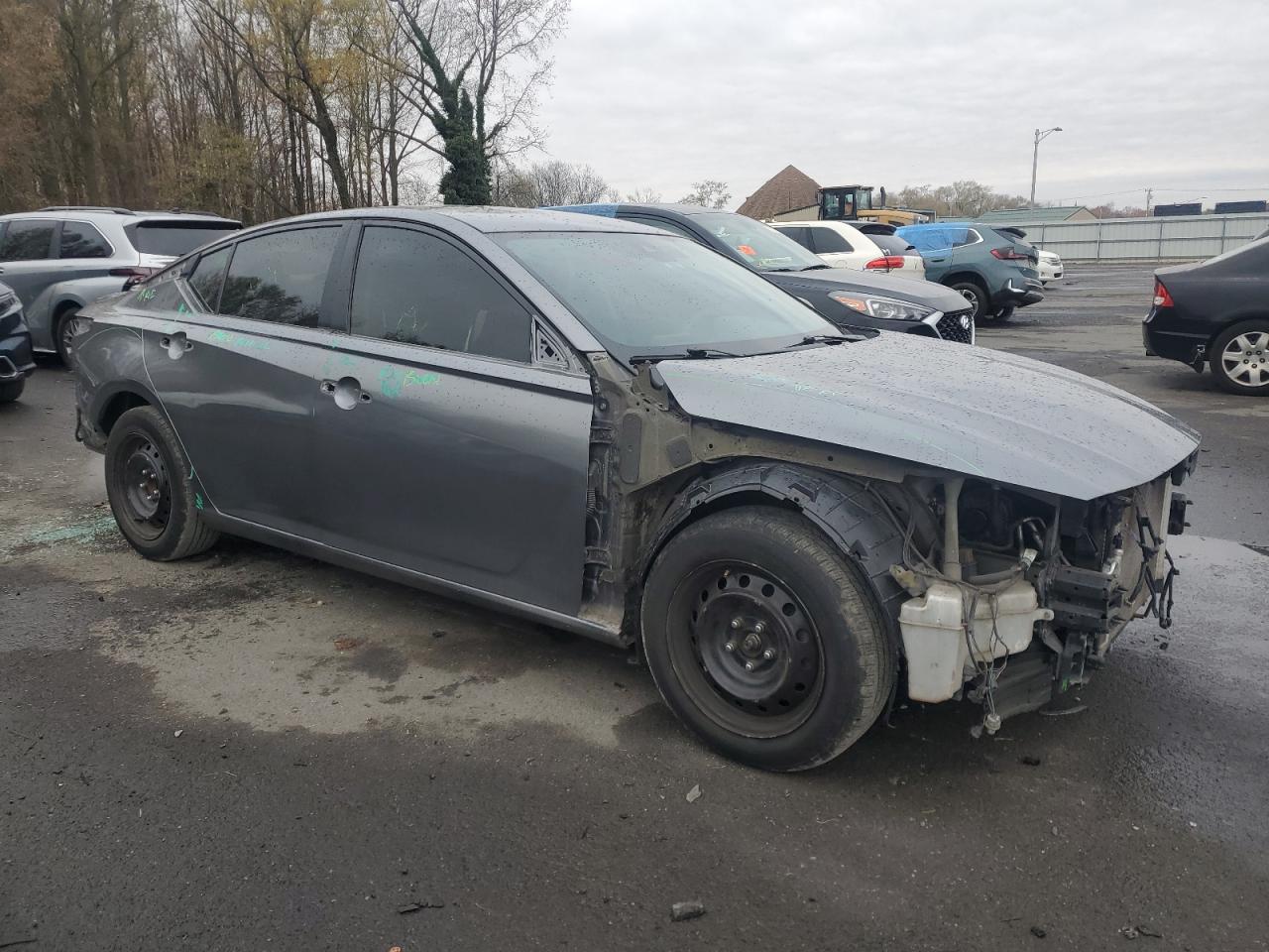 2021 Nissan Altima - Image 4