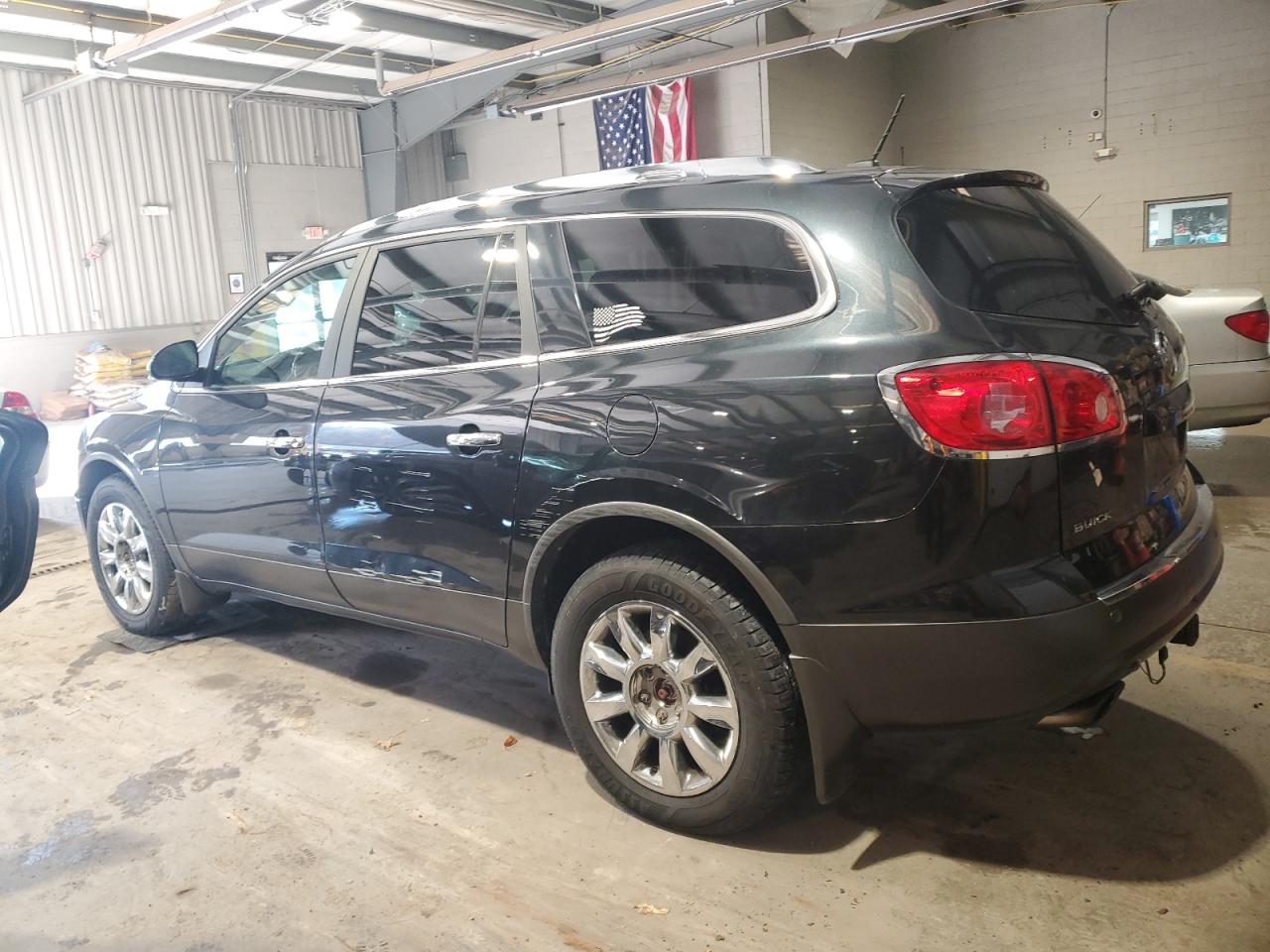 2011 Buick Enclave - Image 2
