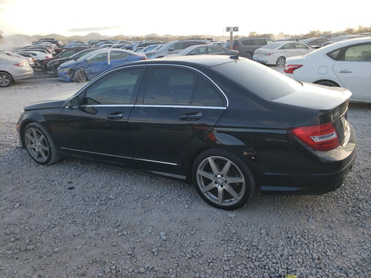 VIN WDDGF5HB2DA864912 2013 MERCEDES-BENZ C-CLASS no.2