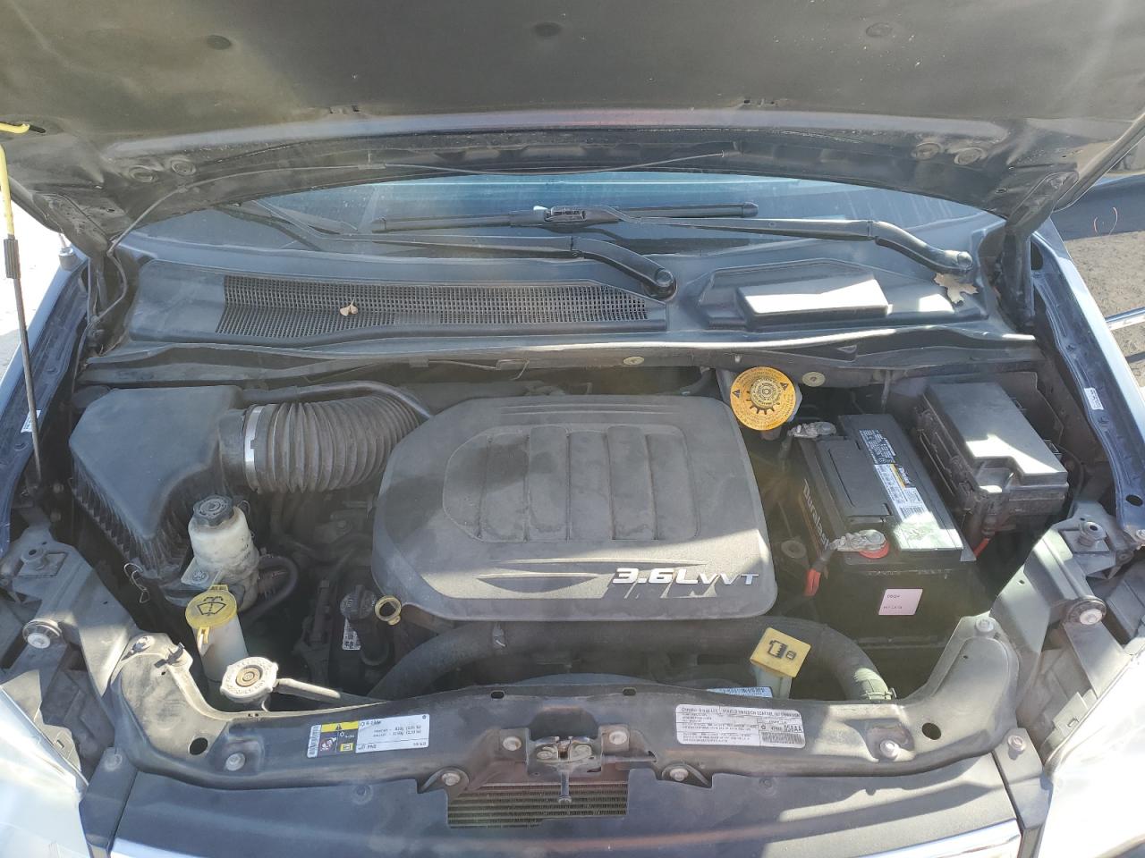 2014 Chrysler Town & Country - Image 12