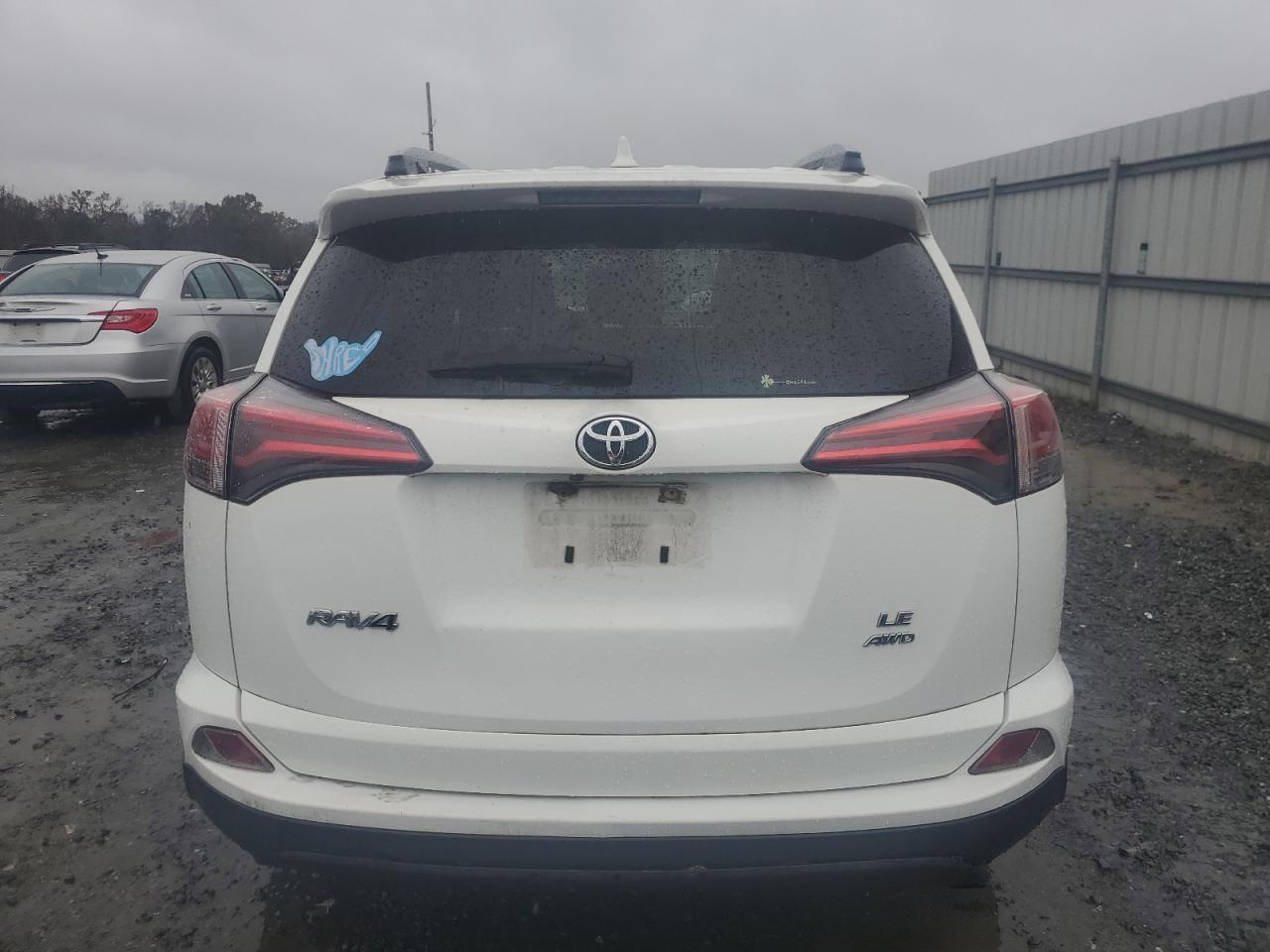 2017 Toyota RAV 4 - Image 6