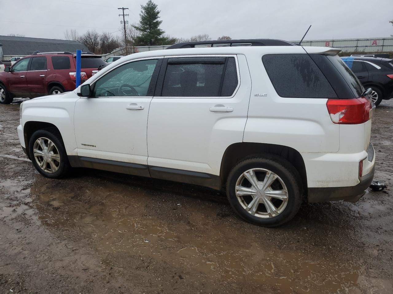 2017 GMC Terrain - Image 2
