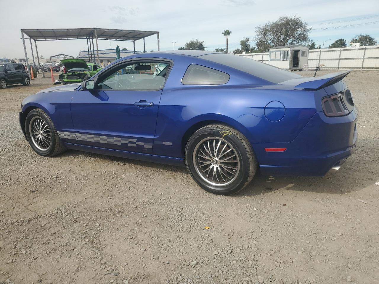 2013 Ford Mustang - Image 2