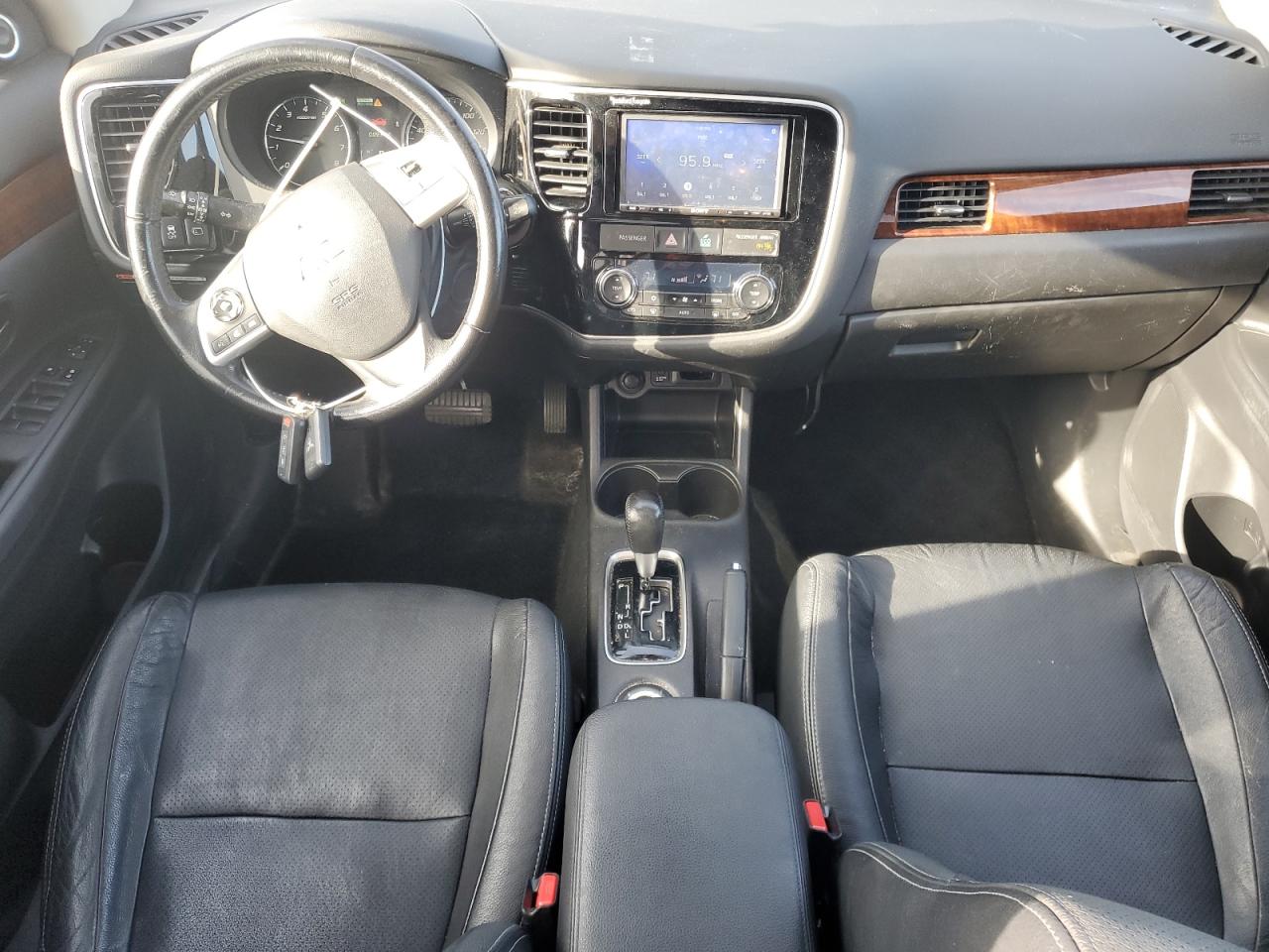 2014 Mitsubishi Outlander Se VIN: JA4AZ3A36EZ018911 Lot: 82312294