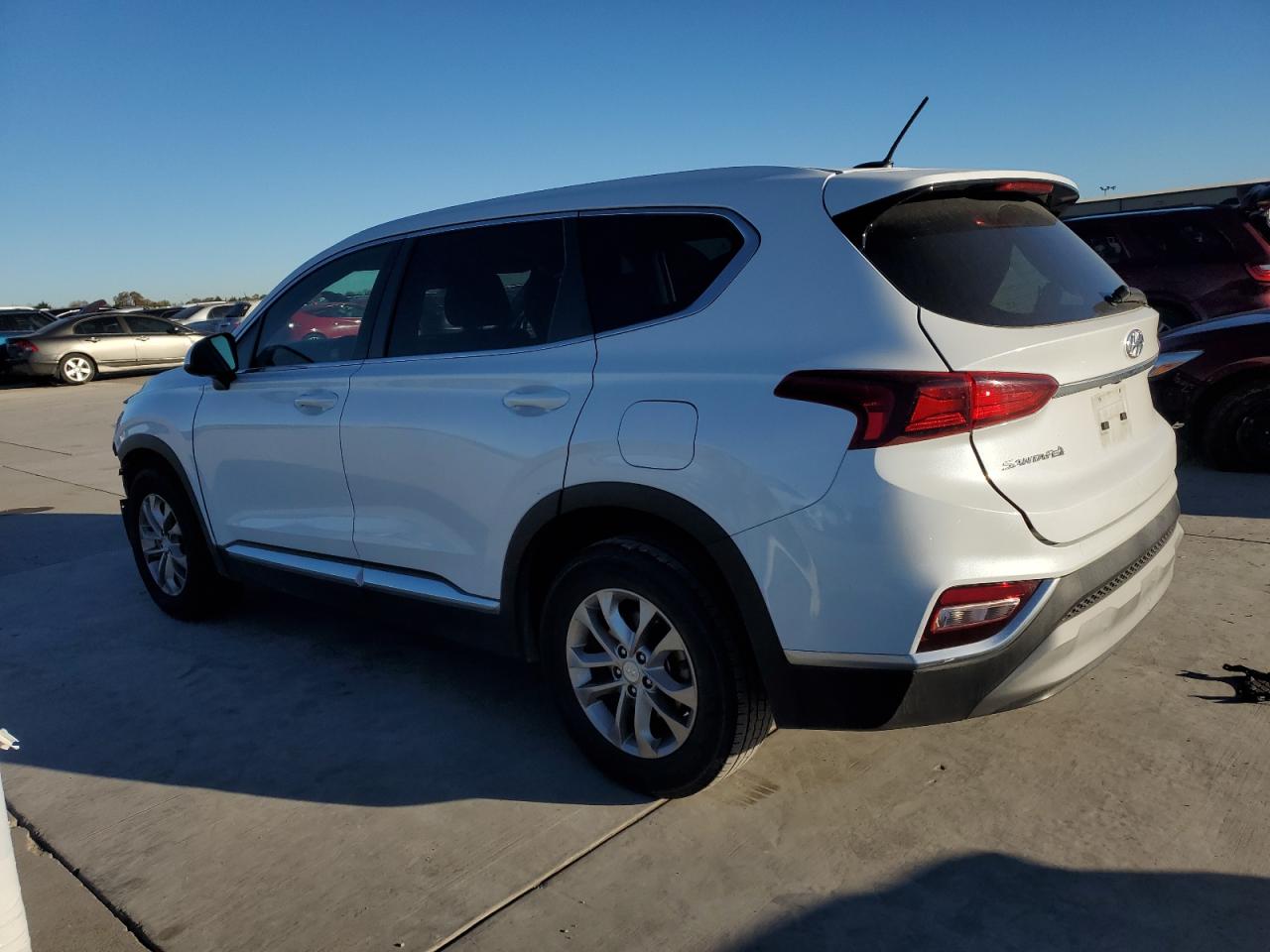 2019 Hyundai Santa Fe - Image 2