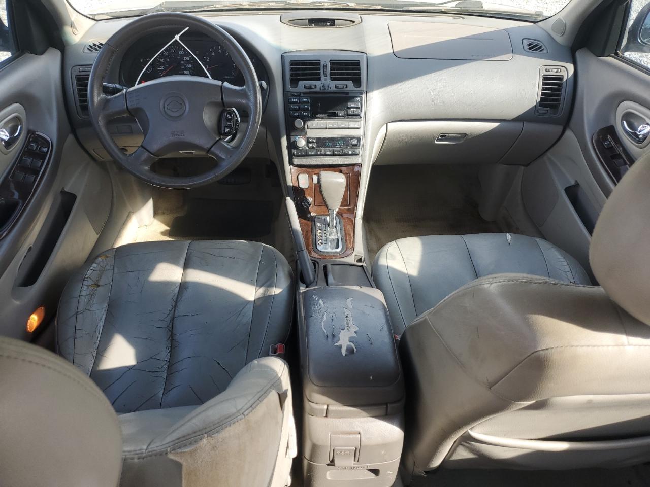 2000 Nissan Maxima - Image 8