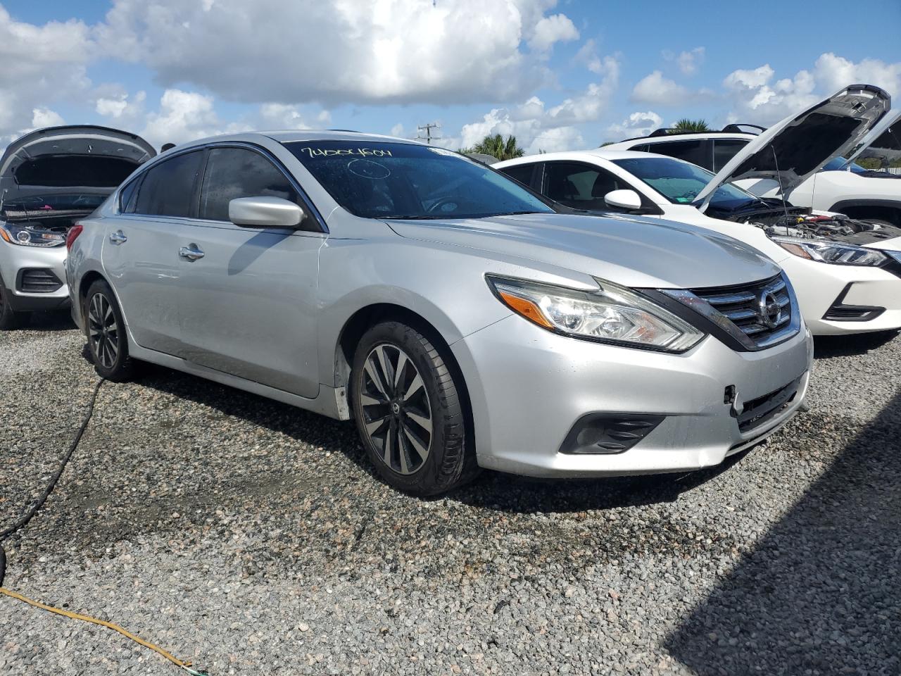 2018 Nissan Altima - Image 4