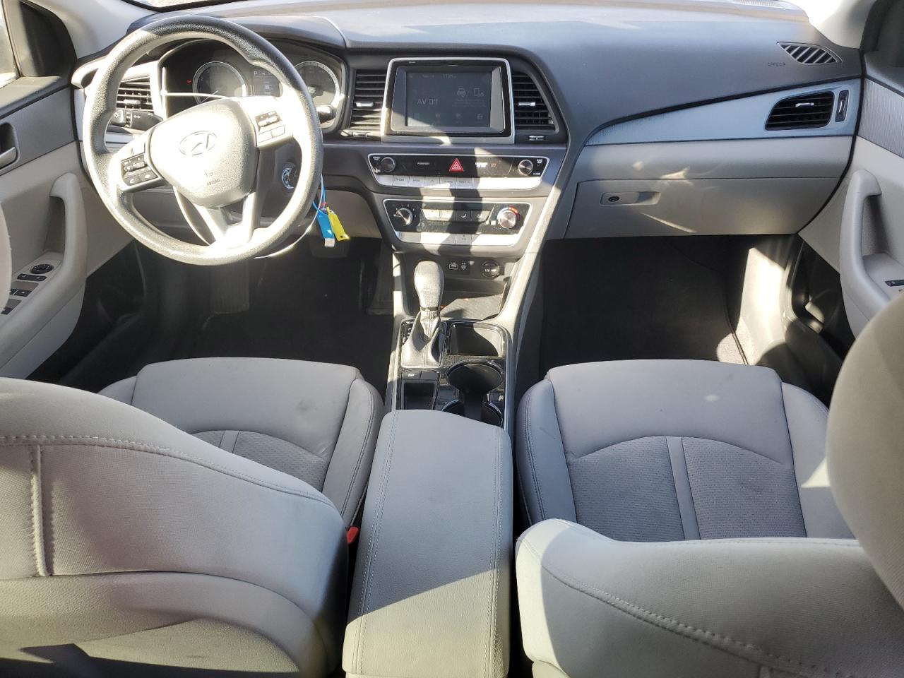 2019 Hyundai Sonata - Image 8