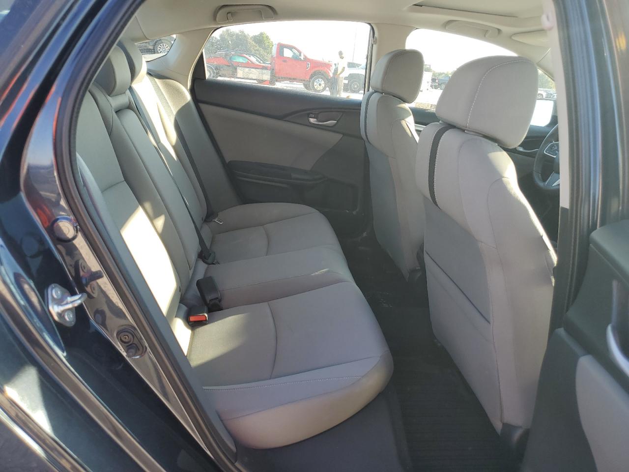 2018 Honda Civic - Image 10