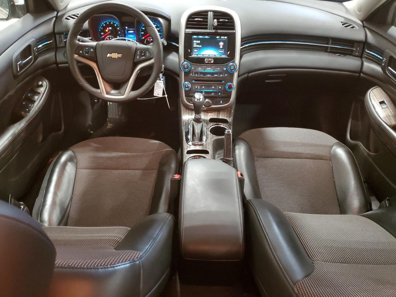2015 Chevrolet Malibu - Image 8