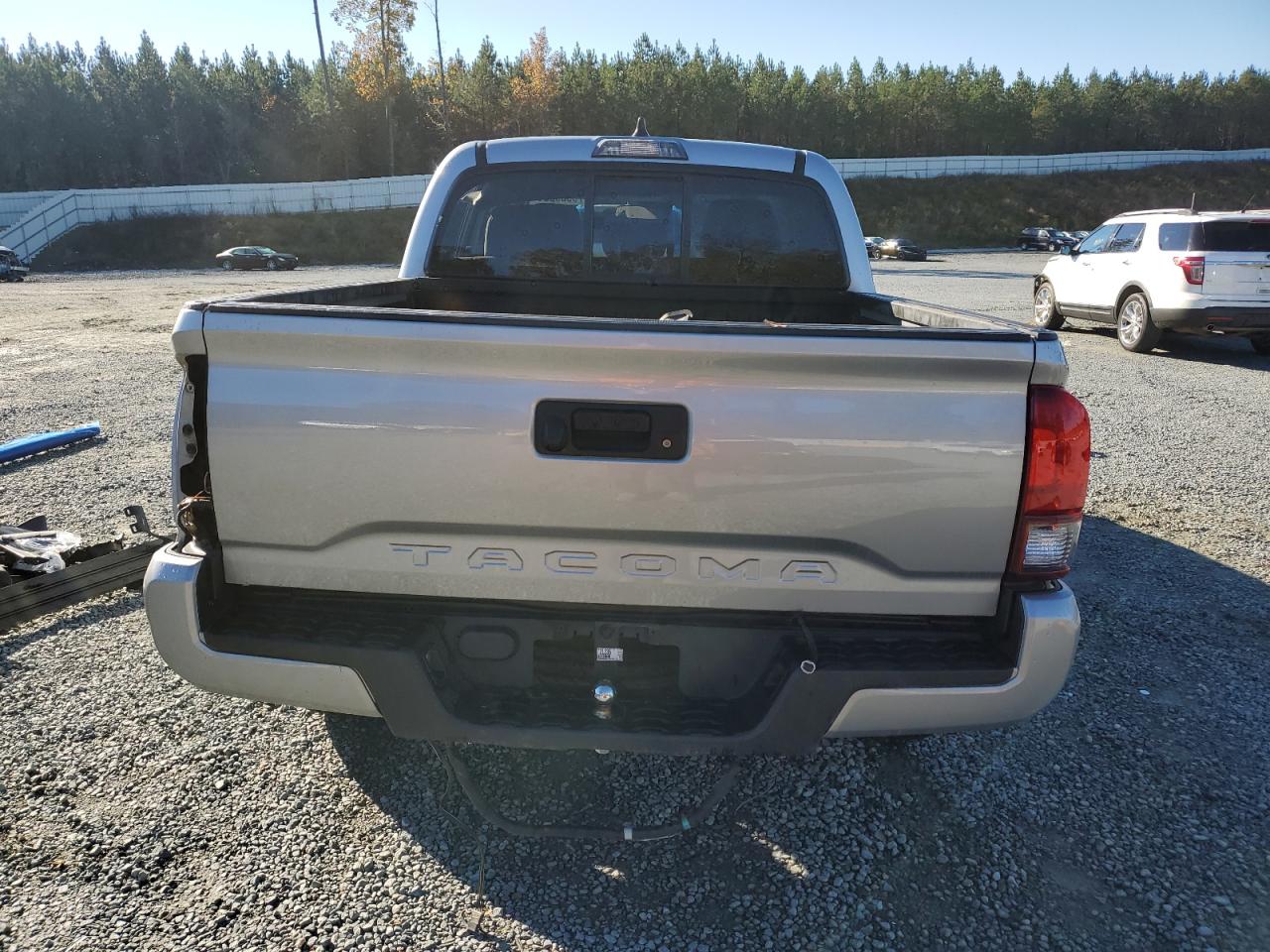 2020 Toyota Tacoma - Image 6