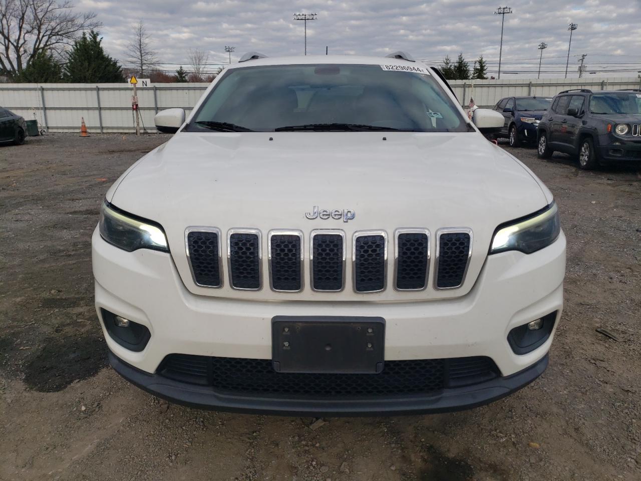 2019 Jeep Grand Cherokee - Image 5