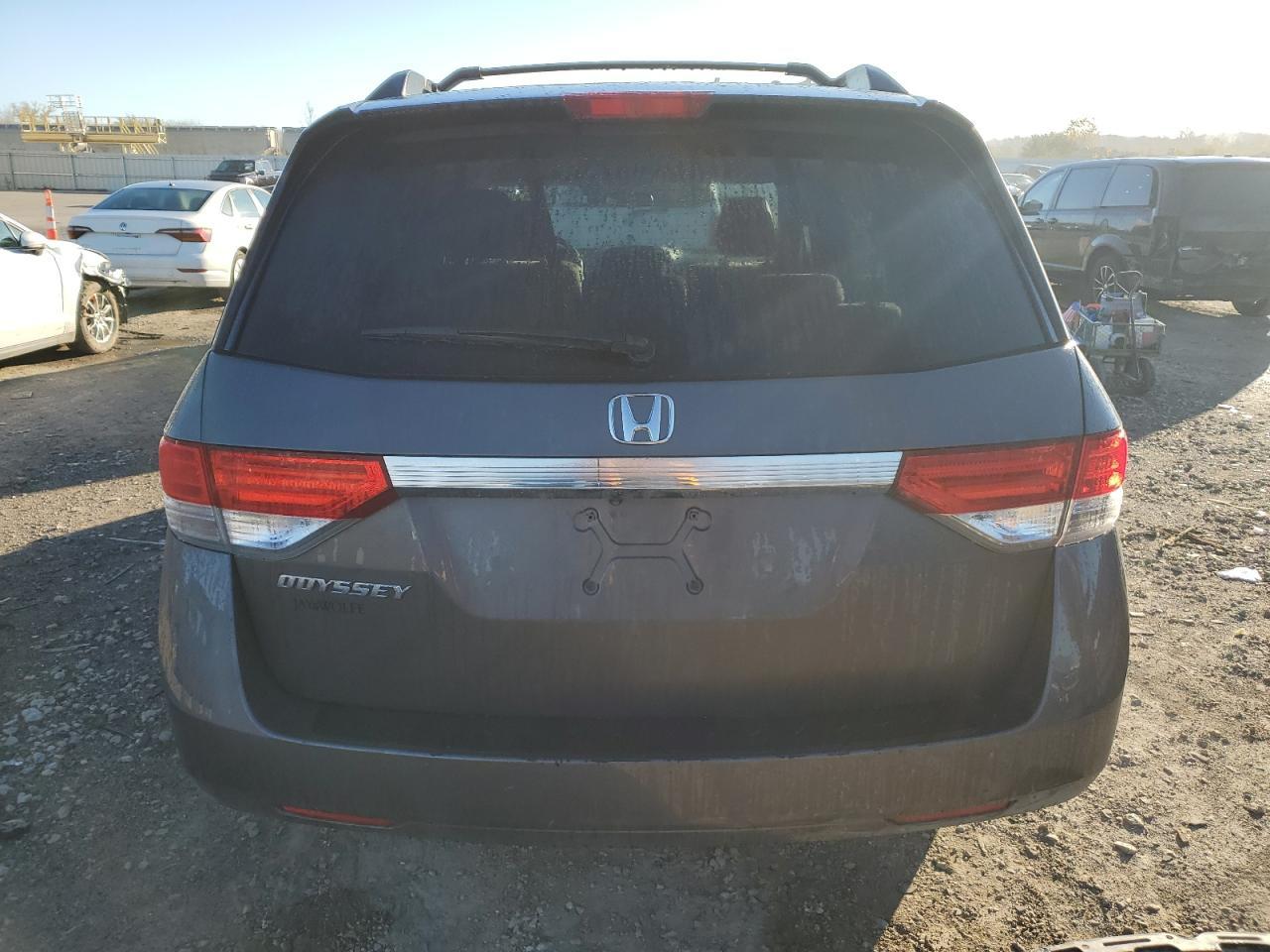 2015 Honda Odyssey - Image 6