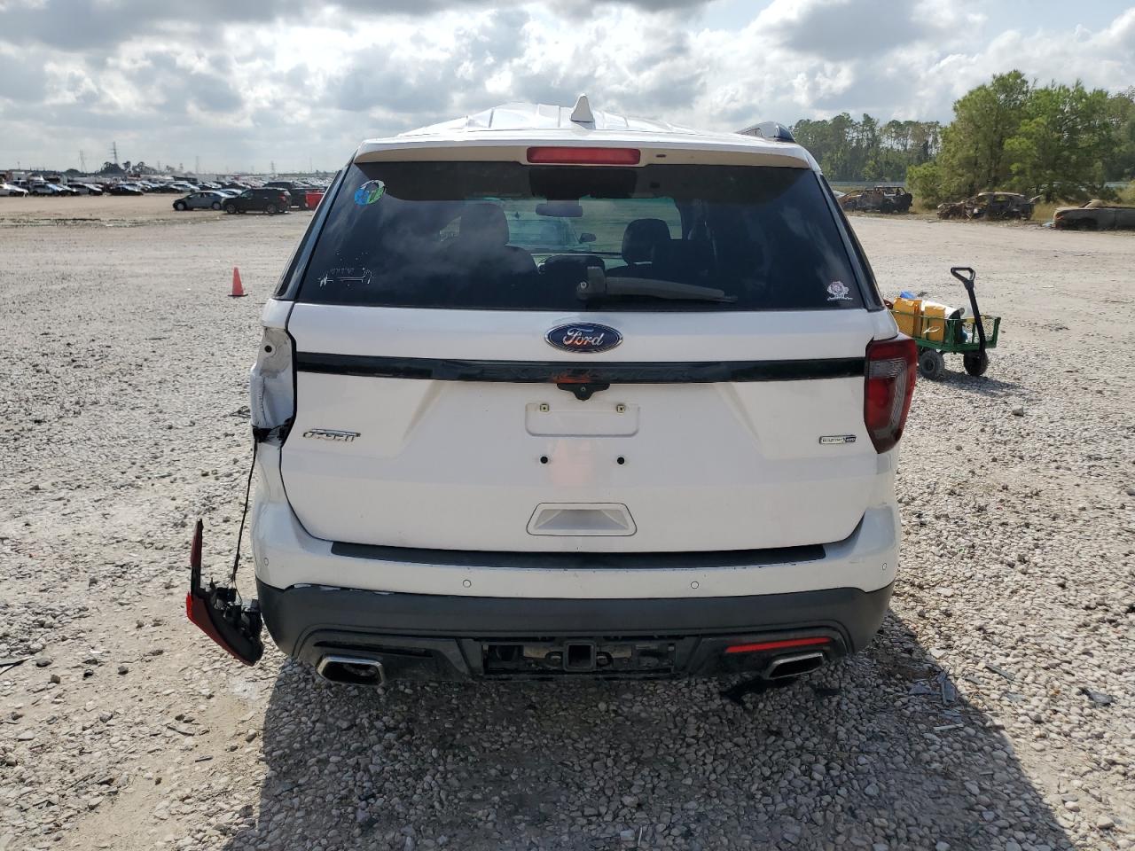 2017 Ford Explorer Sport VIN: 1FM5K8GTXHGA75124 Lot: 79571854